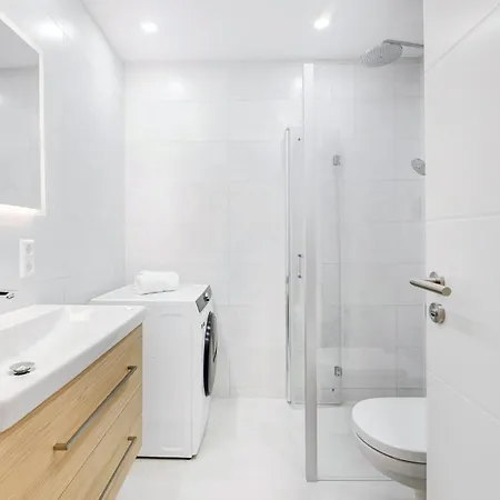 Elegant 2br With Balcony - Central City Luxembourg