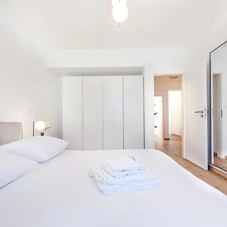 Elegant 2br With Balcony - Central City Luxembourg